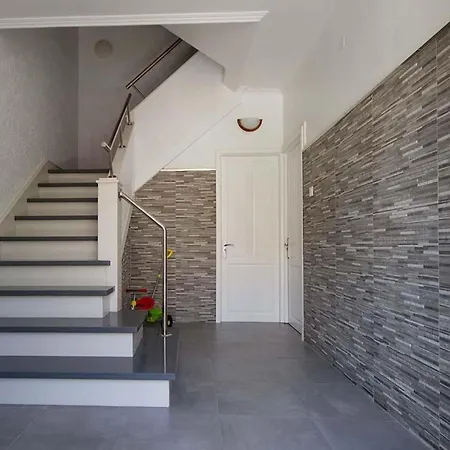- 3 Bedrooms With Wifi And Sea Views - 06763 * Dumbría