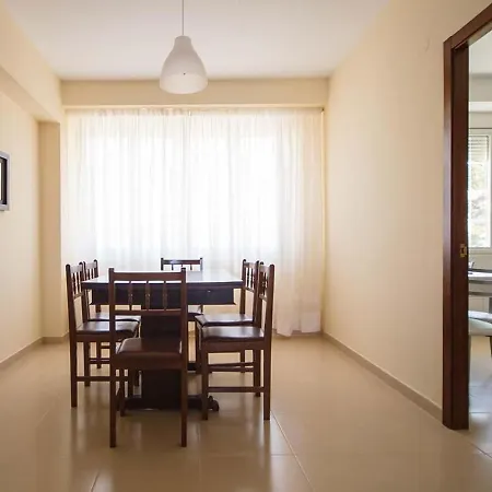 - 3 Bedrooms With Wifi And Sea Views - 06763 *